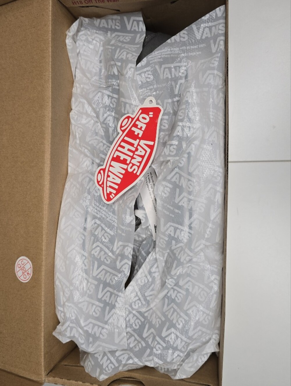Vans Old Skool Sneakers Pewter/True White Women’s 8.5 NWOT with Box - Picture 3 of 14